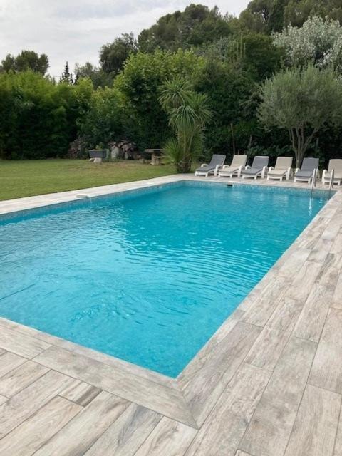 Chez Pat Et Dom Villa Aix-en-Provence Bagian luar foto